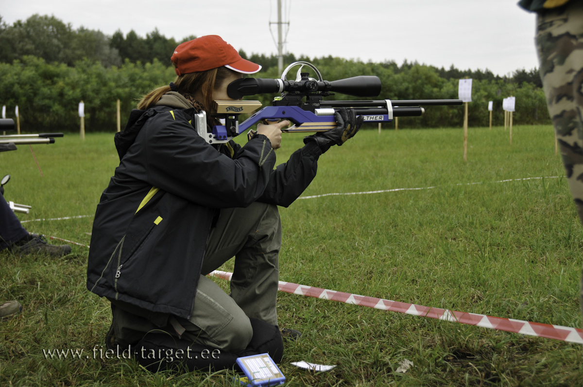 8 paremat naist. Jolan Vitanyi Ungarist. Walther LG300 XT, NS Diamond 10-50x60, JSB Exact. 87 tabamust - 8.koht